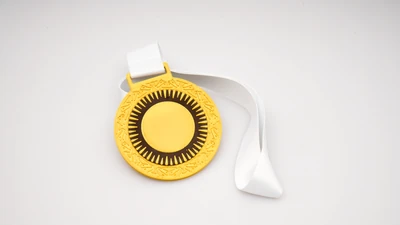 Fotografía real de Medallas Lux, acabado oro · Vista 3