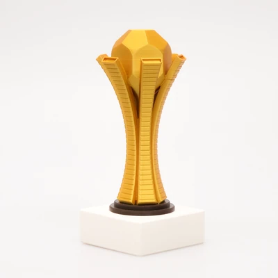 Fotografía real de Vertex, acabado oro · Vista 2