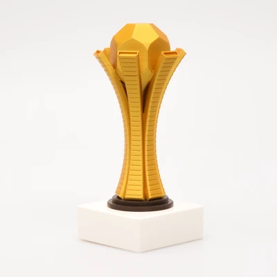 Fotografía real de Vertex, acabado oro · Vista 3